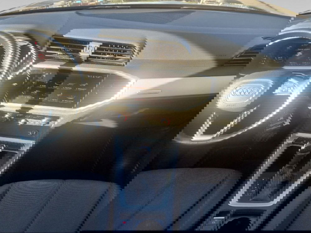 Audi Q3 Sportback usata a Livorno (9)