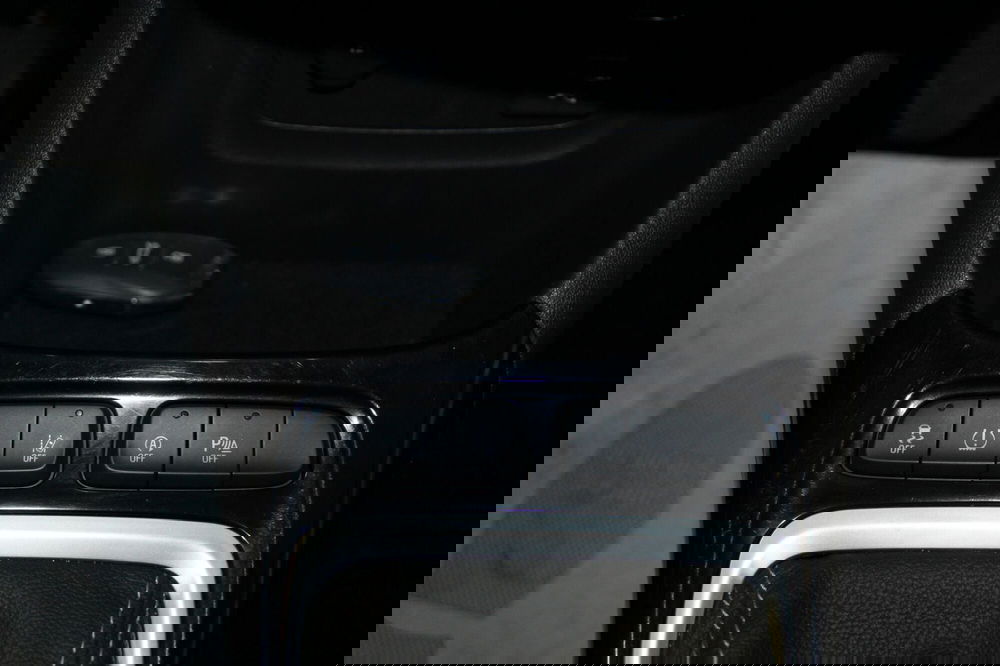 Opel Crossland usata a Cremona (14)