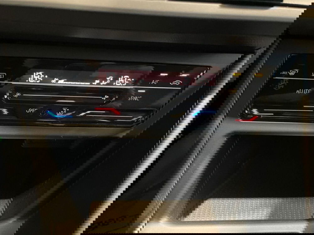 Volkswagen Taigo usata a Bologna (16)