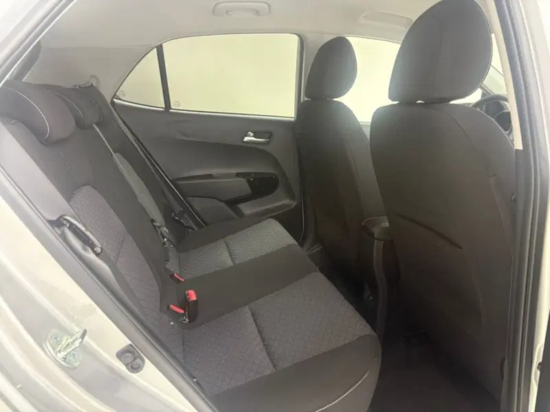 Kia Picanto nuova a Como (9)