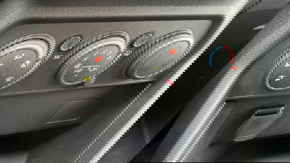 Dacia Sandero usata a Parma (12)