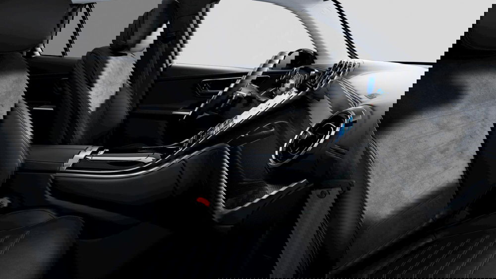 Mercedes-Benz GLC nuova a Milano (7)