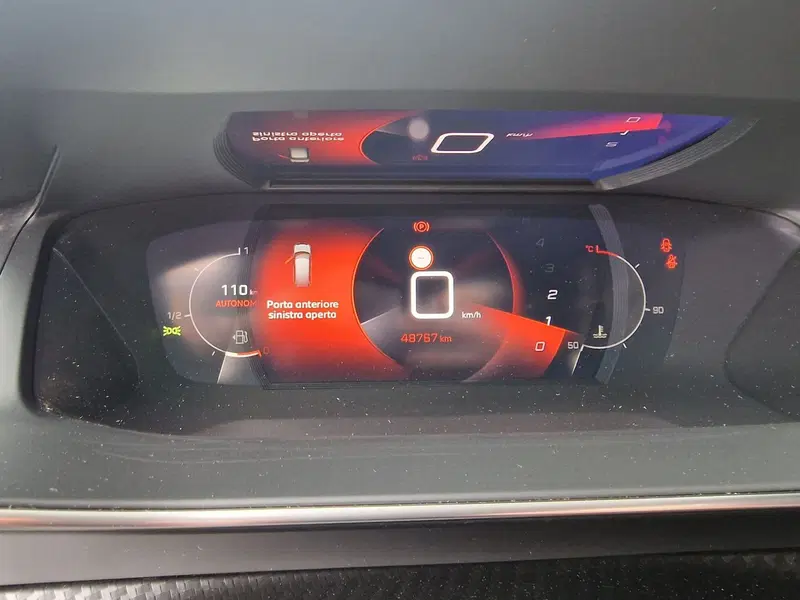 Peugeot 2008 usata a Milano (9)