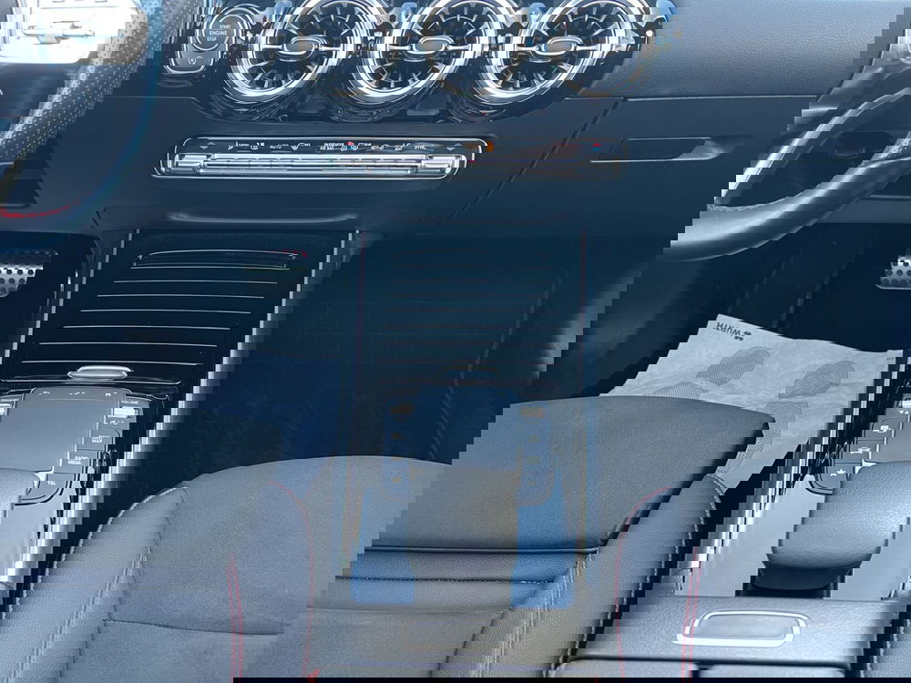 Mercedes-Benz GLA SUV usata a Cosenza (15)