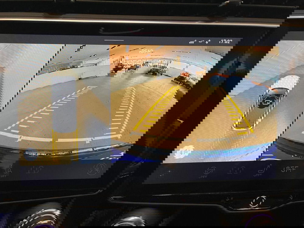 Lynk & Co 01 usata a Como (14)