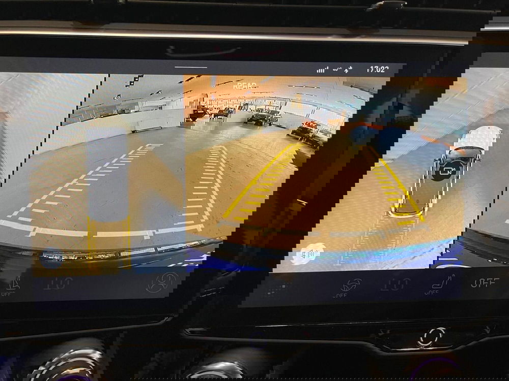 Lynk & Co 01 usata a Como (14)