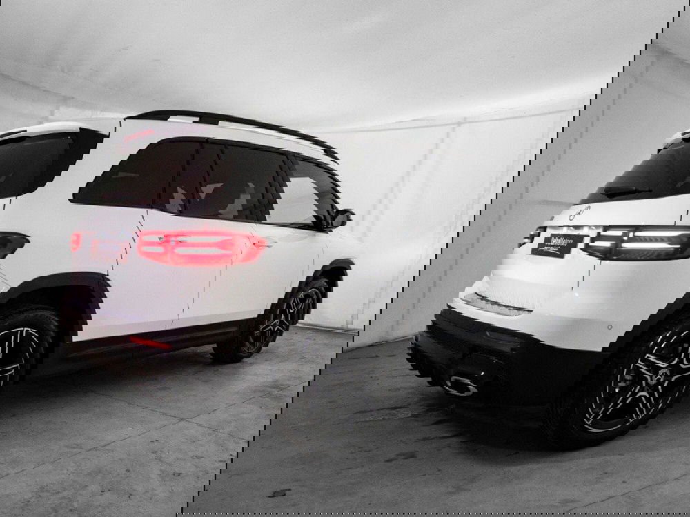 Mercedes-Benz GLB nuova a Macerata (4)