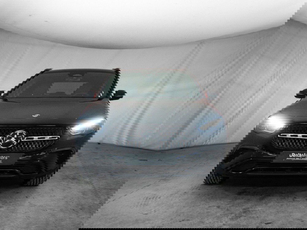 Mercedes-Benz GLA SUV nuova a Macerata (5)