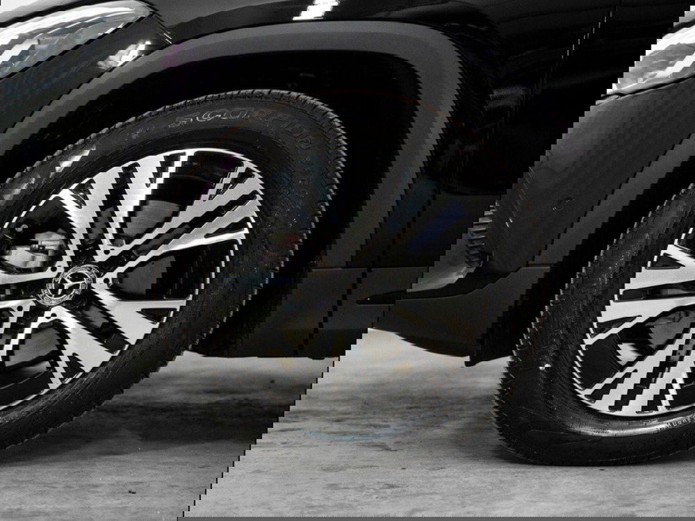 Mercedes-Benz GLA SUV nuova a Macerata (7)