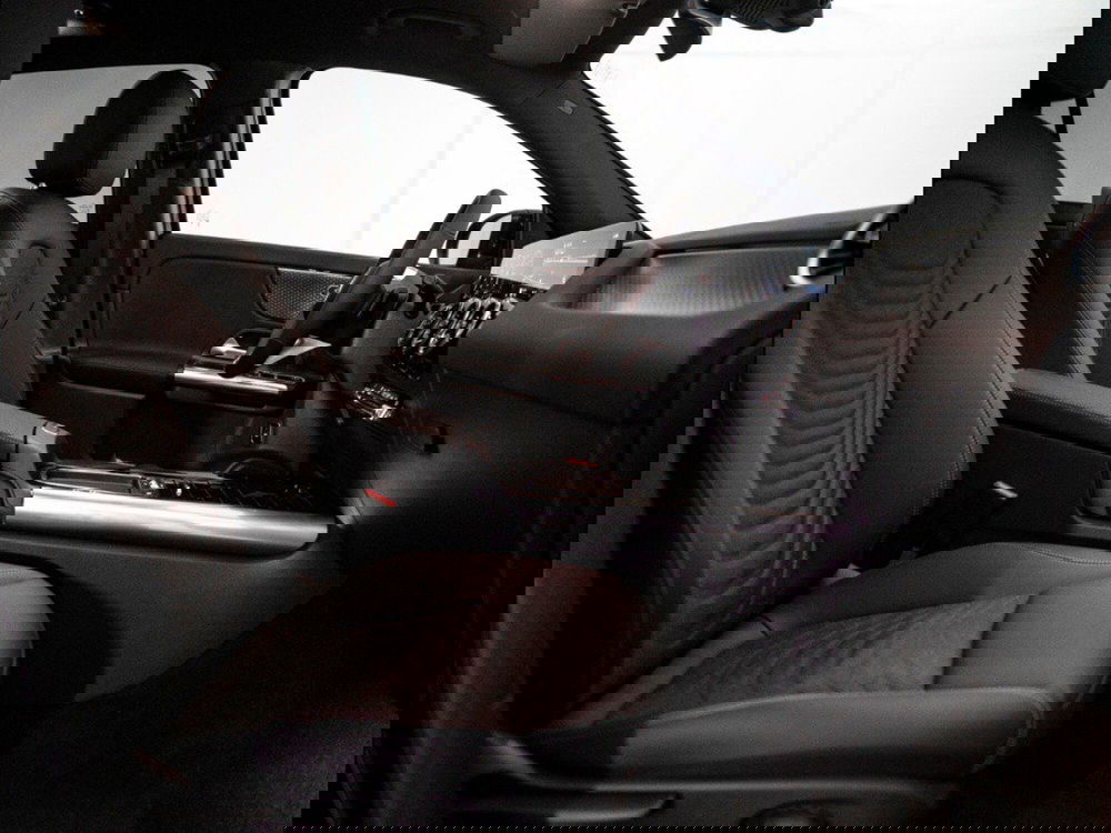 Mercedes-Benz GLA SUV nuova a Macerata (18)