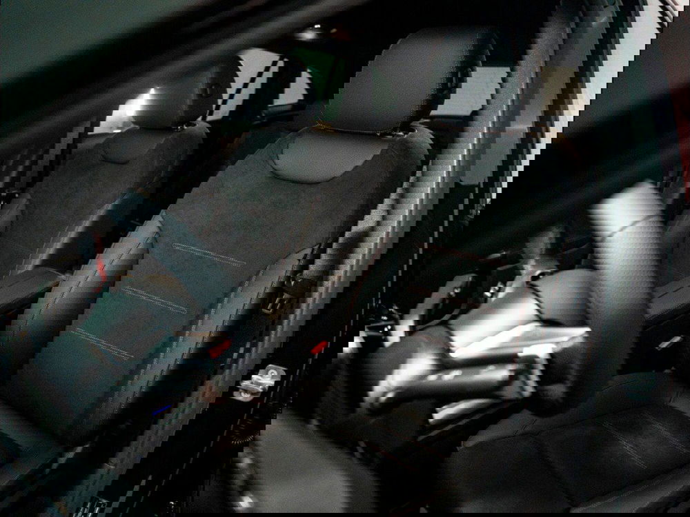 Mercedes-Benz GLA SUV nuova a Macerata (11)