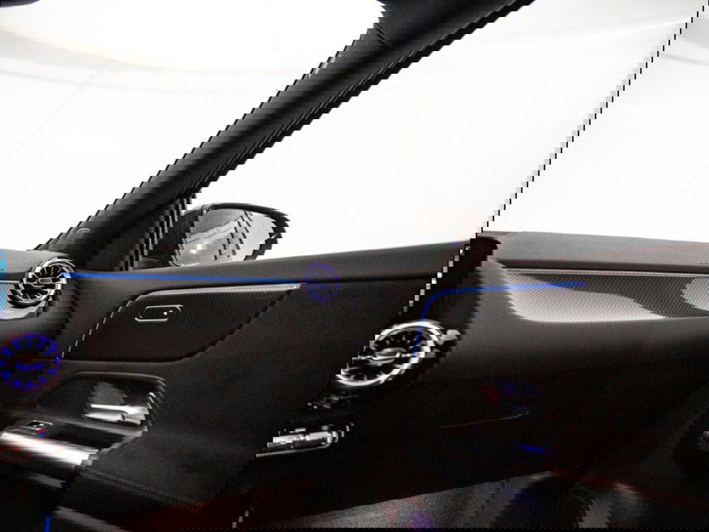 Mercedes-Benz GLA SUV nuova a Macerata (18)