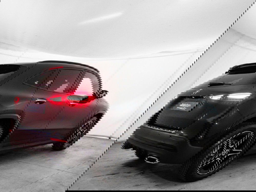 Mercedes-Benz GLA SUV nuova a Macerata (4)