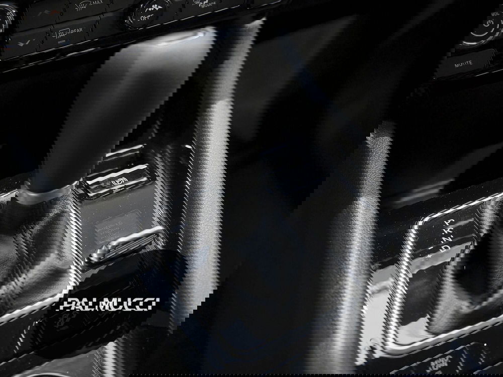 Jeep Compass nuova a Prato (11)