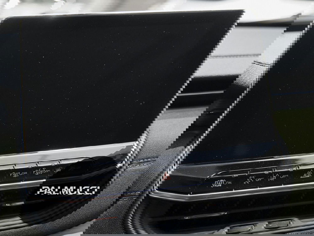 Jeep Compass nuova a Prato (9)