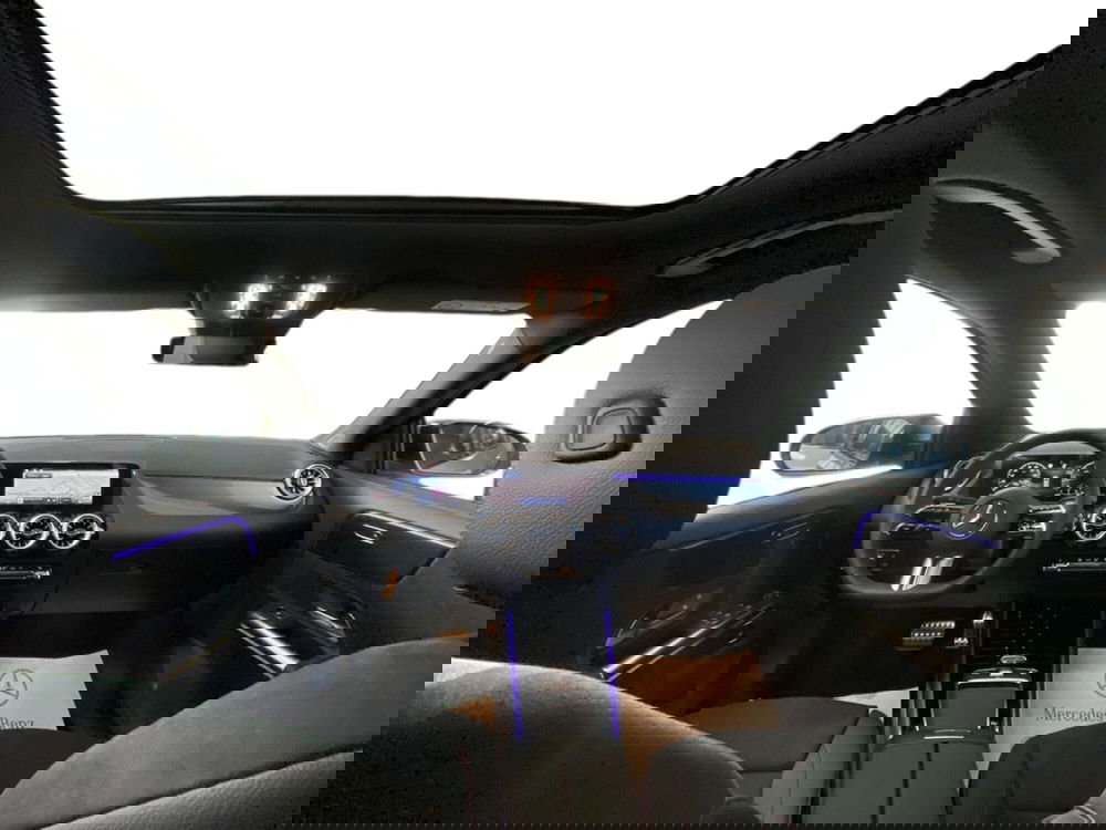 Mercedes-Benz GLA SUV nuova a Napoli (13)