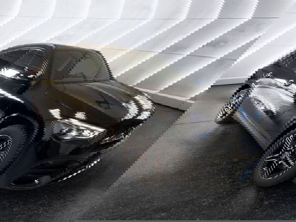 Mercedes-Benz GLA SUV nuova a Napoli (3)