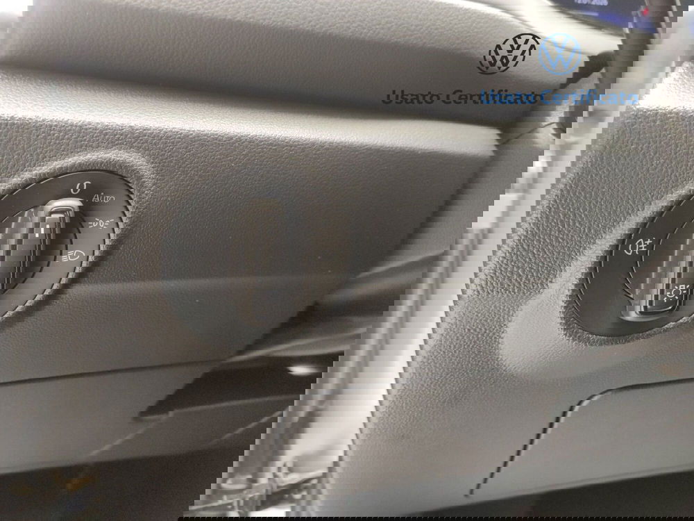 Volkswagen T-Roc usata a Avellino (19)