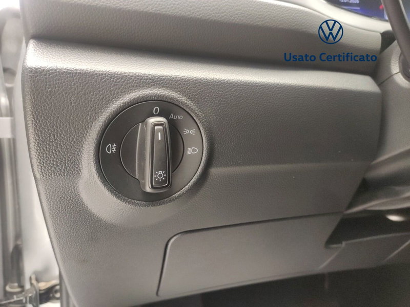 Volkswagen T-Roc usata a Avellino (19)