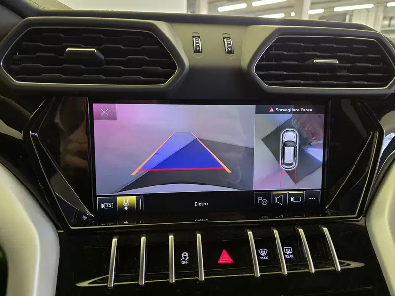 Lamborghini Urus usata a Bologna (17)