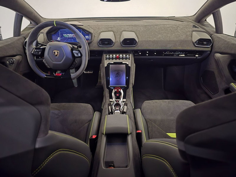 Lamborghini Huracán Coupé usata a Bologna (12)