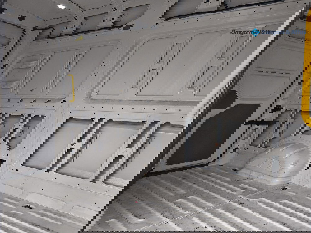 Volkswagen Veicoli Commerciali Crafter Furgone usata a Brescia (13)