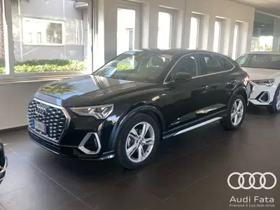 Audi Q3 Sportback 35 TDI quattro S tronic S line edition del 2019 usata a Catania