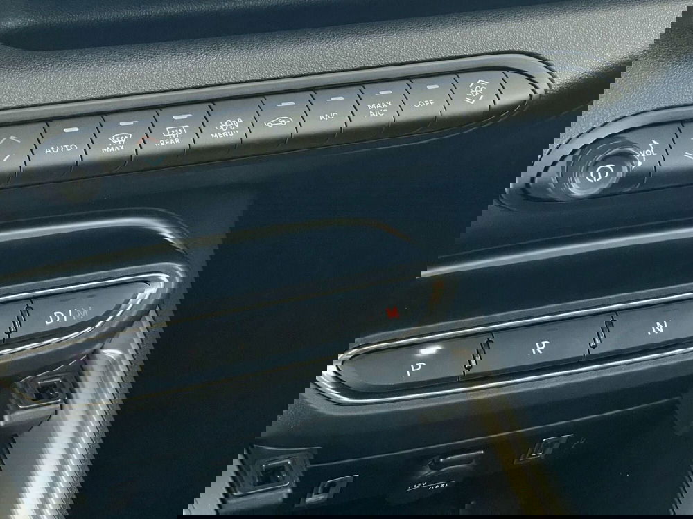 Jeep Avenger nuova a Perugia (17)