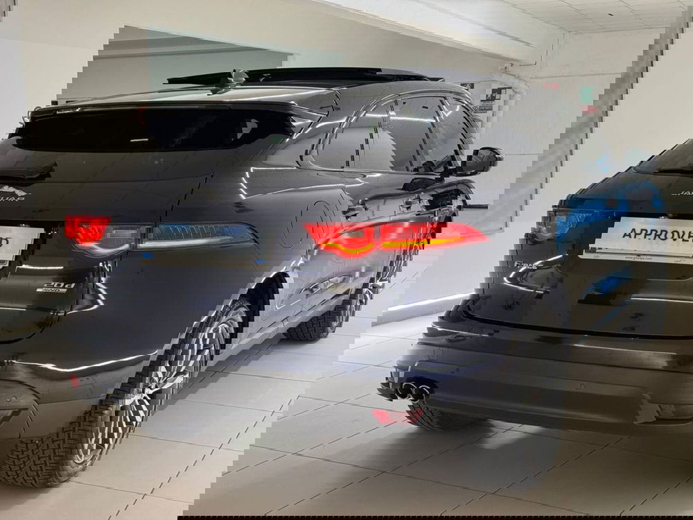 Jaguar F-Pace usata a Savona (2)