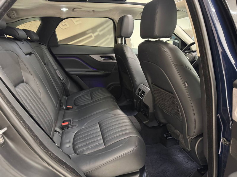 Jaguar F-Pace usata a Savona (5)