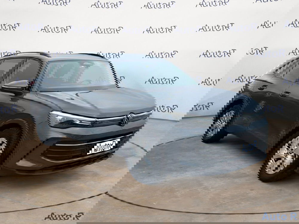 Volkswagen Tiguan usata a Potenza (4)