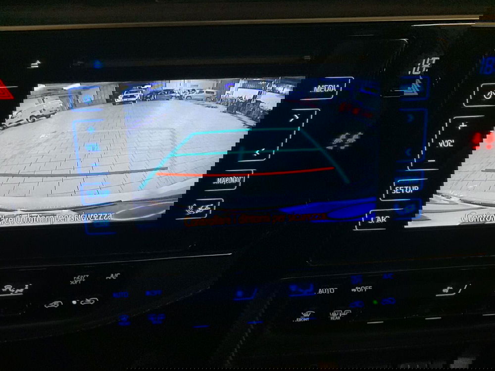 Toyota Auris Station Wagon usata a Bergamo (14)