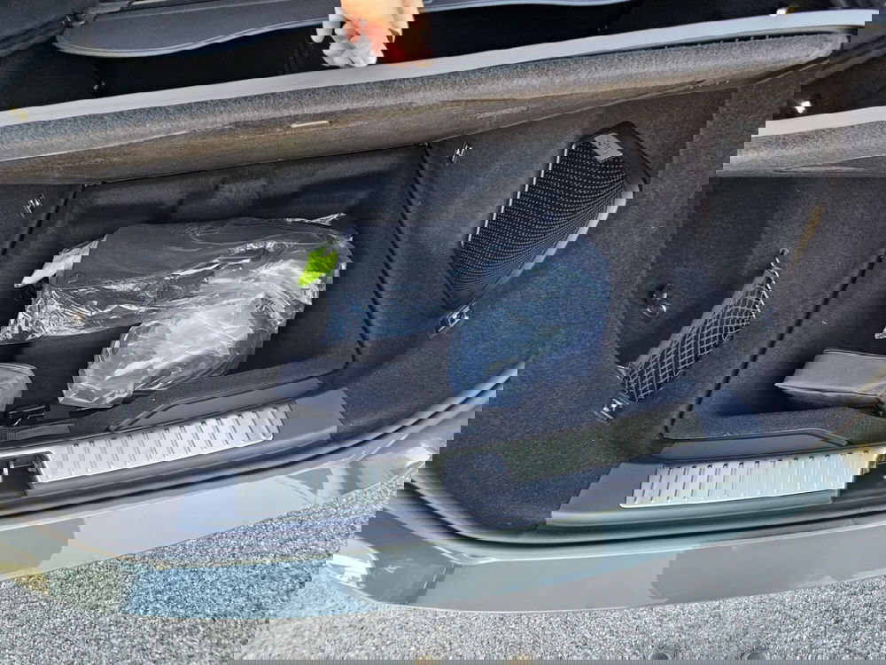 Lynk & Co 01 nuova a Pescara (20)