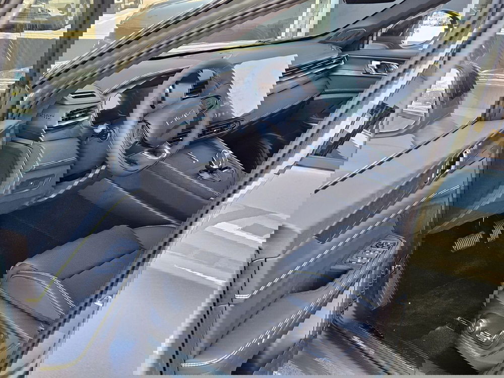 Lynk & Co 01 nuova a Pescara (8)