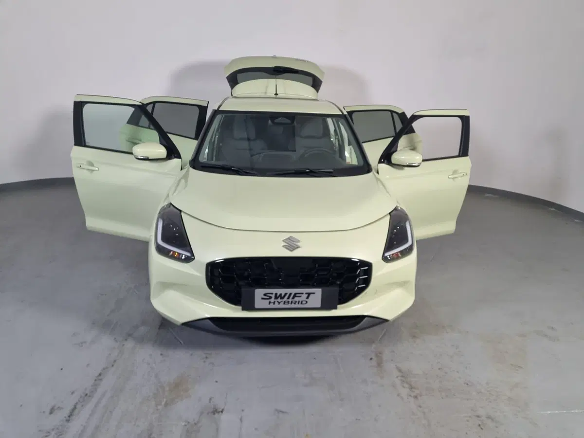 Suzuki Swift nuova a Cremona (4)