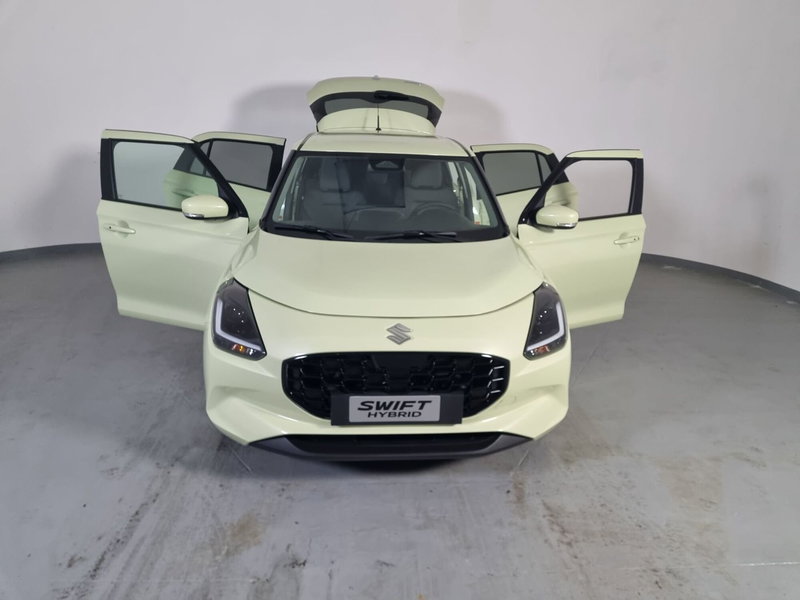 Suzuki Swift nuova a Cremona (4)
