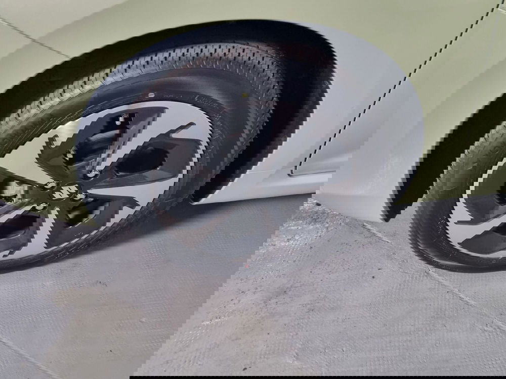 Suzuki Swift nuova a Cremona (6)