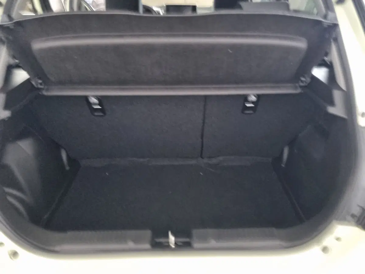 Suzuki Swift nuova a Cremona (7)
