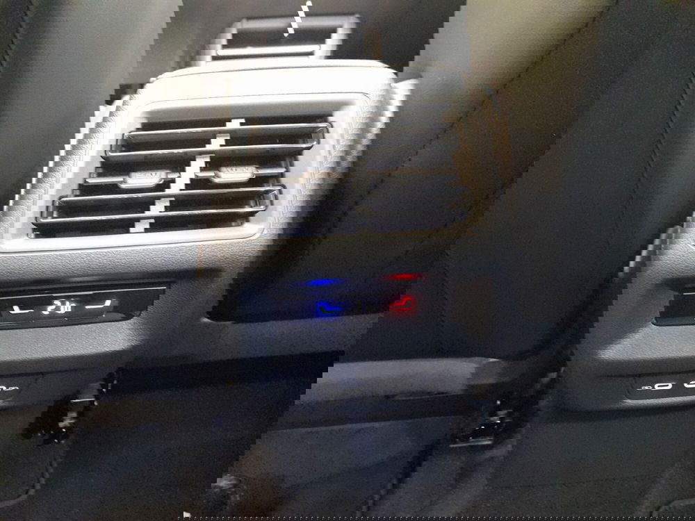 Volkswagen Tayron nuova a Bologna (17)