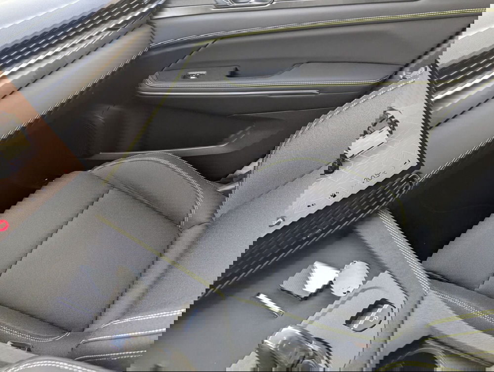 Lynk & Co 01 usata a Pescara (11)