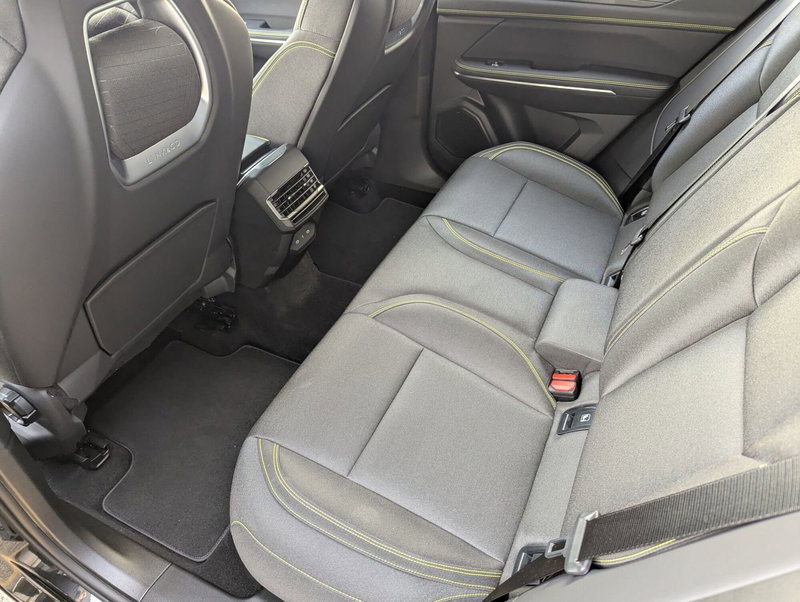 Lynk & Co 01 usata a Pescara (12)