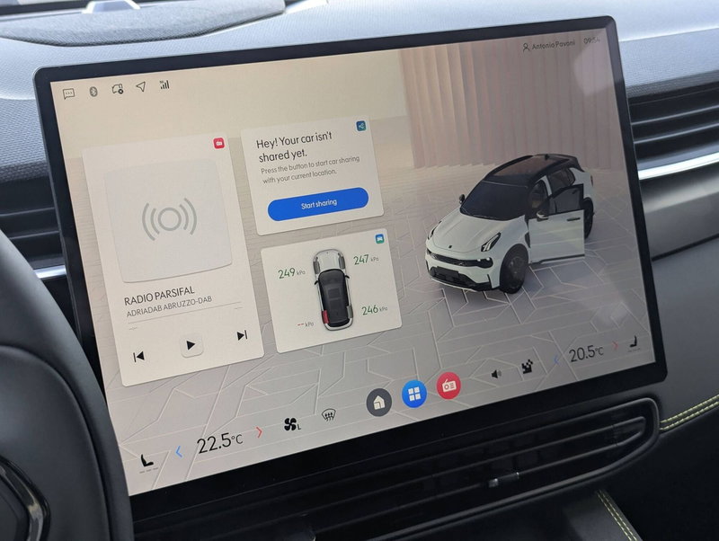 Lynk & Co 01 usata a Pescara (9)