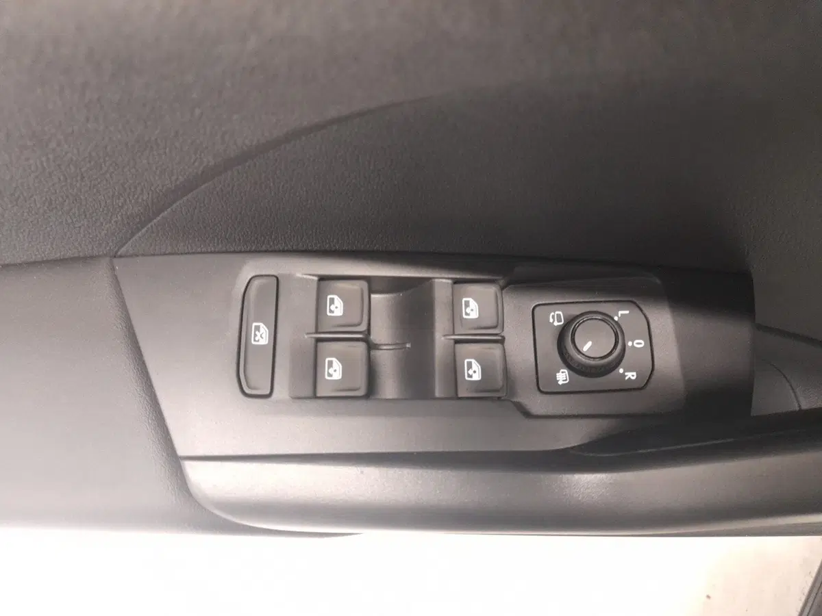 Volkswagen T-Cross nuova a Bologna (9)