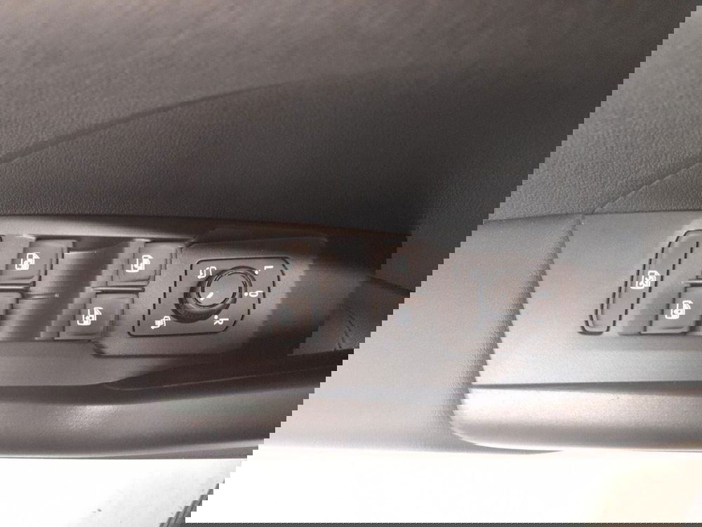 Volkswagen T-Cross nuova a Bologna (9)