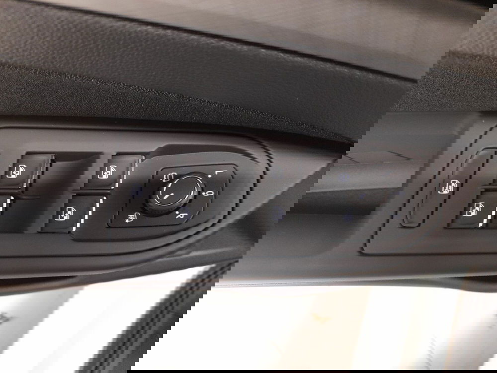 Volkswagen Golf nuova a Bologna (9)