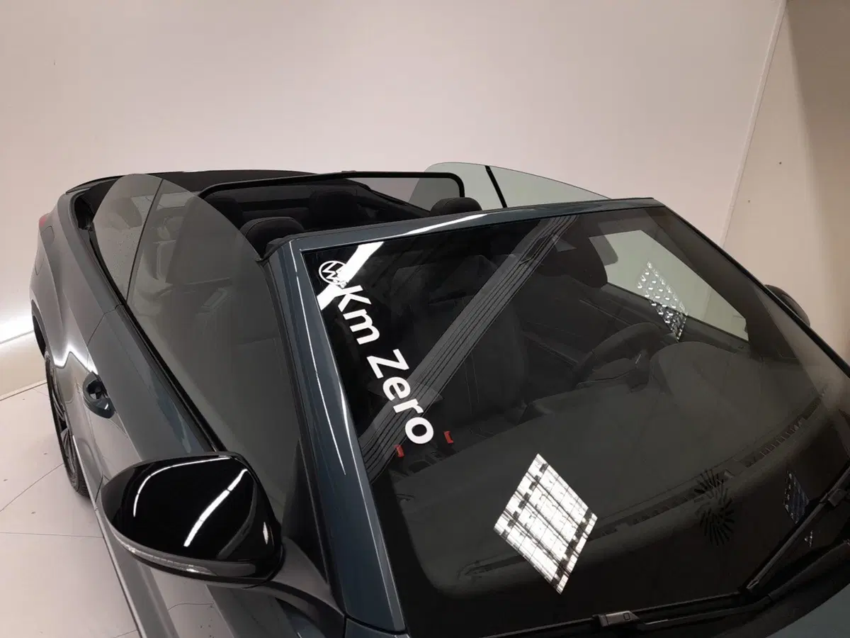 Volkswagen T-Roc Cabrio nuova a Bologna (15)