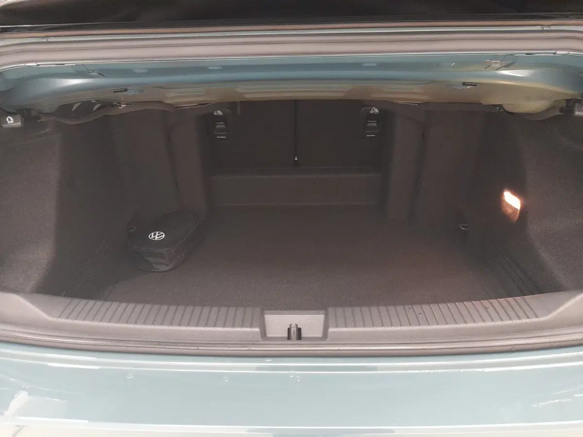 Volkswagen T-Roc Cabrio nuova a Bologna (16)