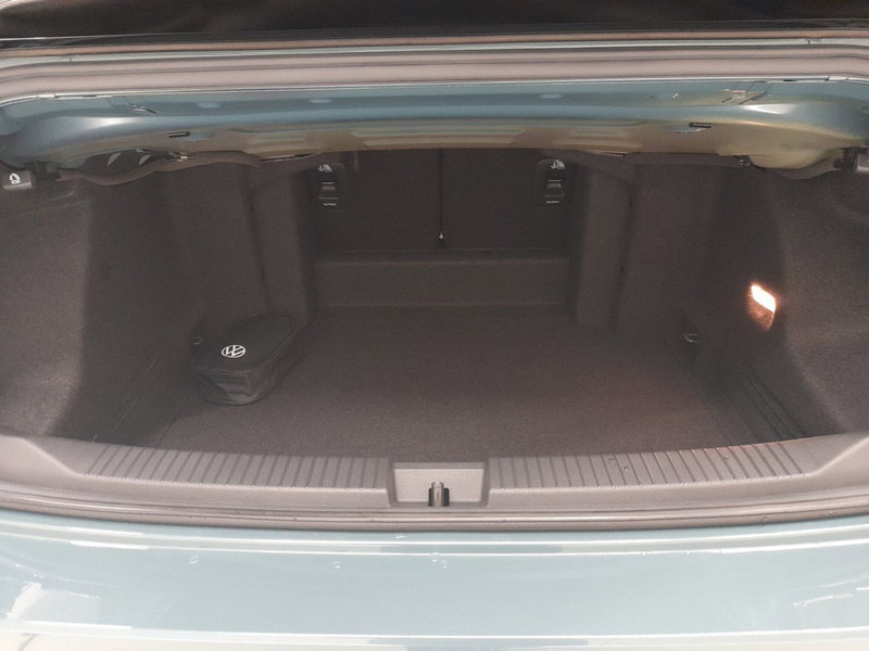 Volkswagen T-Roc Cabrio nuova a Bologna (16)