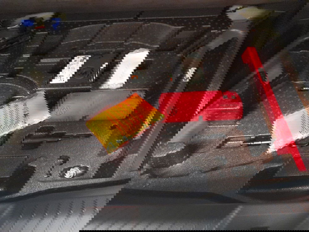 Volkswagen T-Roc Cabrio nuova a Bologna (17)