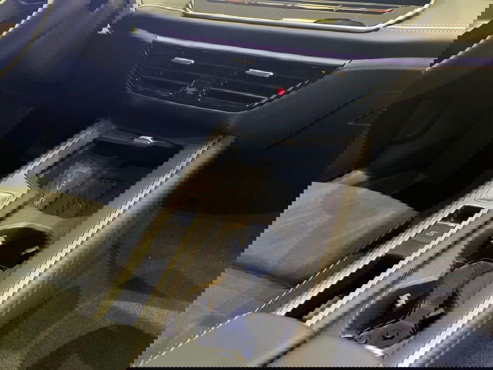 Volkswagen Passat nuova a Prato (15)